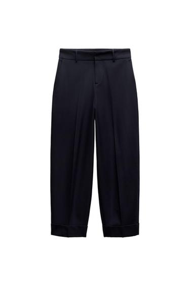 STRAIGHT-LEG TROUSERS WITH TURN-UP HEMS
