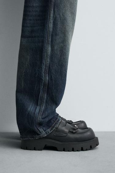 MOCASSIN À SEMELLE ÉPAISSE AVEC FRANGES - Noir de Zara - Image 2