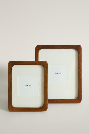 WOODEN PICTURE FRAME — Brown 1