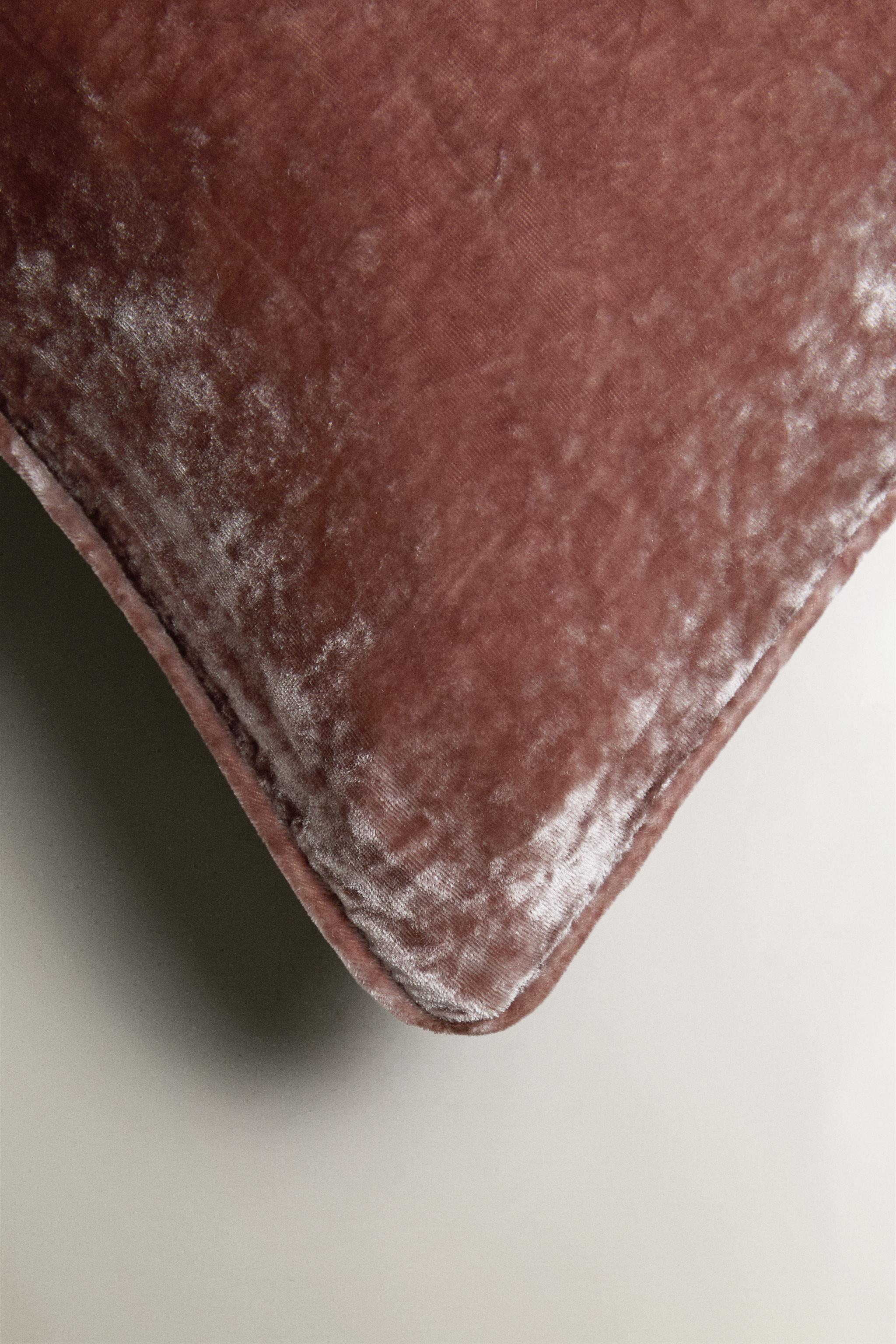 VELVET CUSHION COVER — Light pink