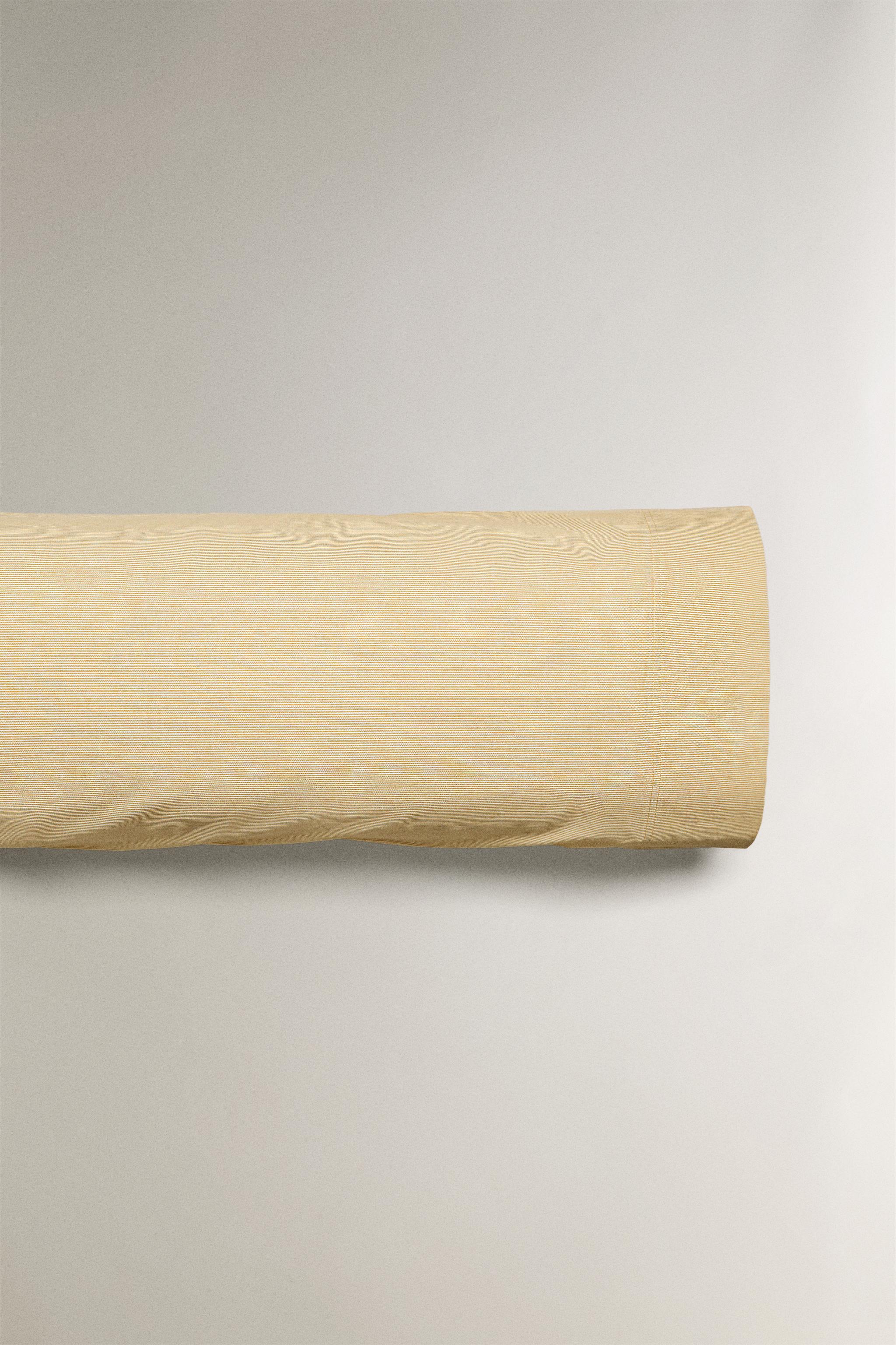 STRIPED PILLOWCASE