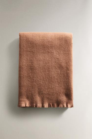 FRINGED SOFT THROW - 772 by Zara