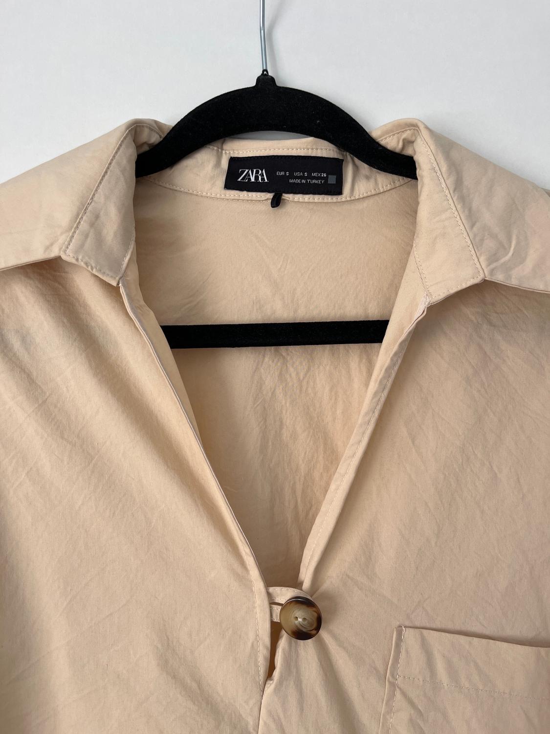 POPLIN SHIRT WITH TAB ON THE NECKLINE - Image 2
