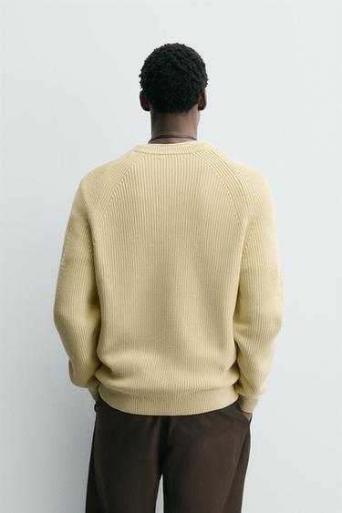 PULL STRUCTURÉ CANNELÉ - Rose de Zara - Image 2