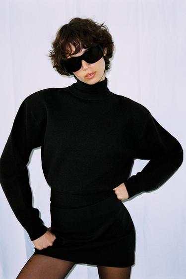 SHOULDER PAD KNIT SWEATER — Black 1