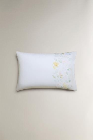WATERCOLOUR FLOWER PRINT PILLOWCASE - Oyster-white by Zara - Image 3