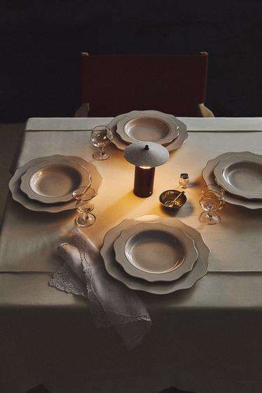 Zara LED TABLE LAMP WITH PAPER LAMPSHADE - Red