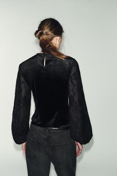 TOP EN VELOURS BRODÉ - Noir de Zara - Image 4