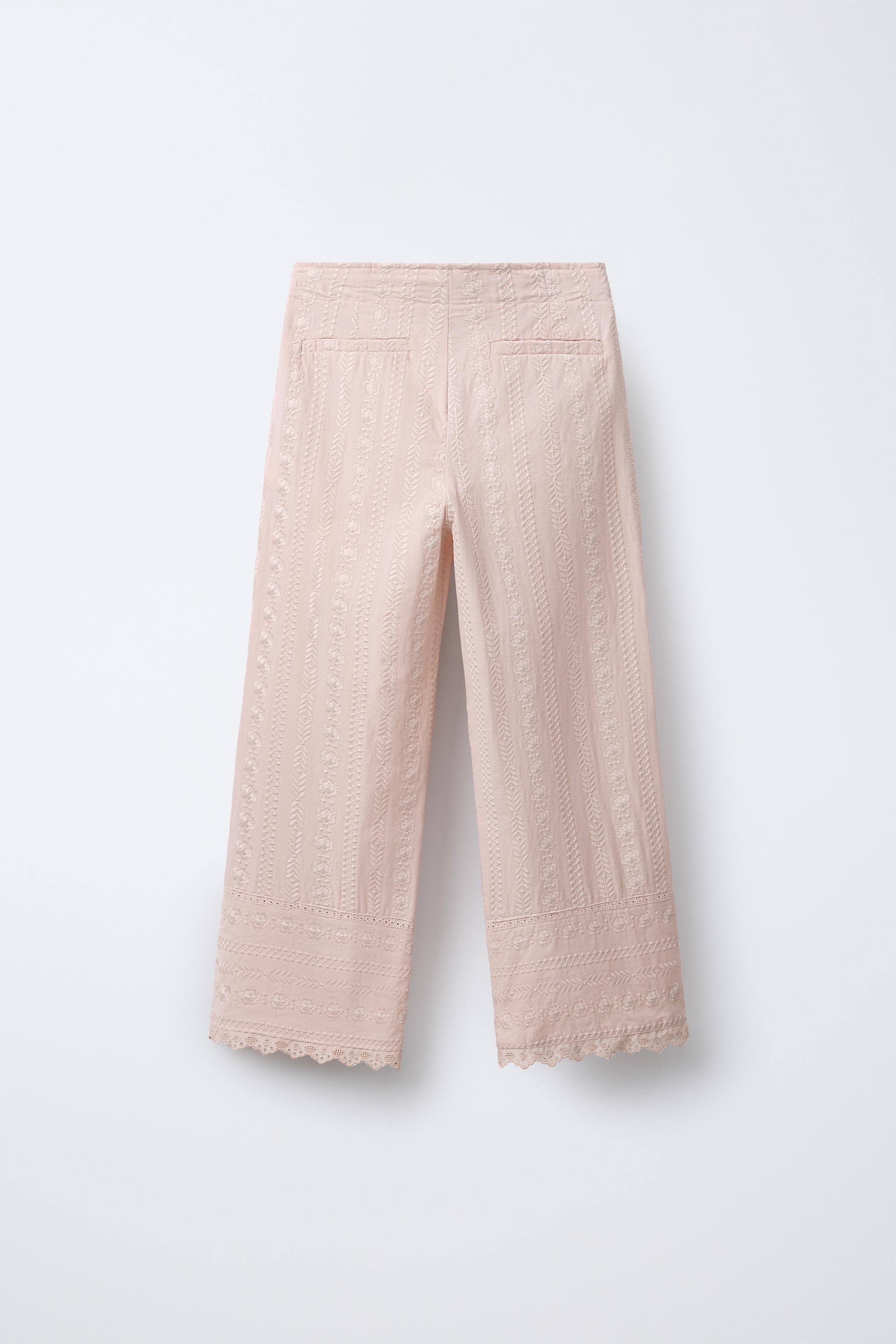 PANTALON DROIT À BRODERIES