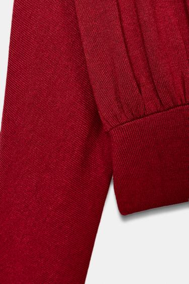 PULL DOUX À MANCHES LONGUES - Rouge foncé de Zara - Image 8