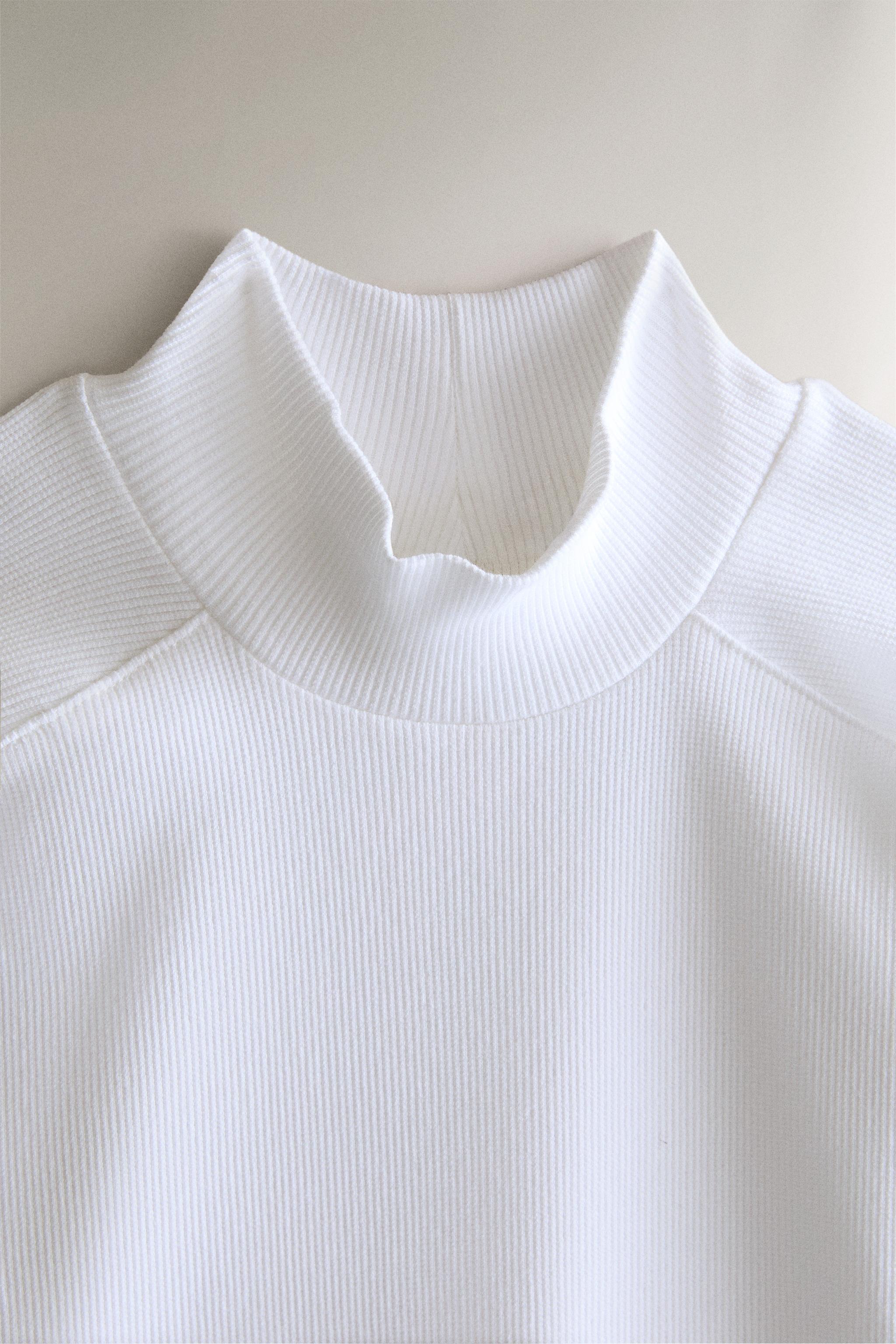 COTTON HIGH-NECK T-SHIRT — White