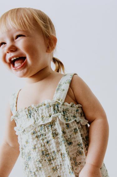 LONG FLORAL TEXTURED DUNGAREES - Ecru / Blue by Zara
