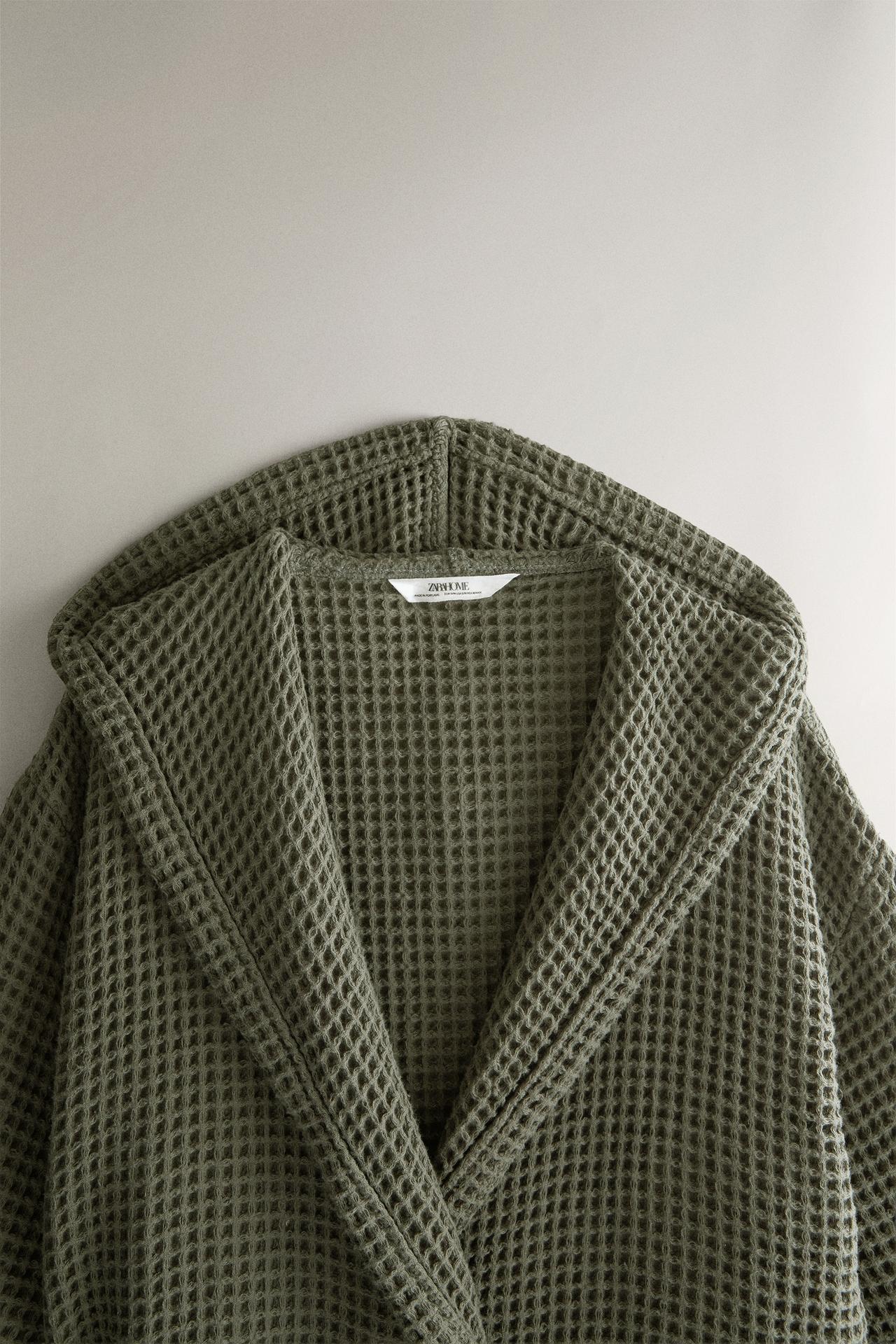 WAFFLE-KNIT COTTON BATHROBE — Dark bottle green