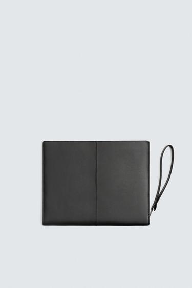 LEATHER CLUTCH - Black by Zara