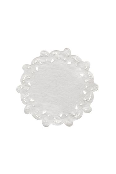 PLACEMAT WITH CUTWORK EMBROIDERY - White by Zara