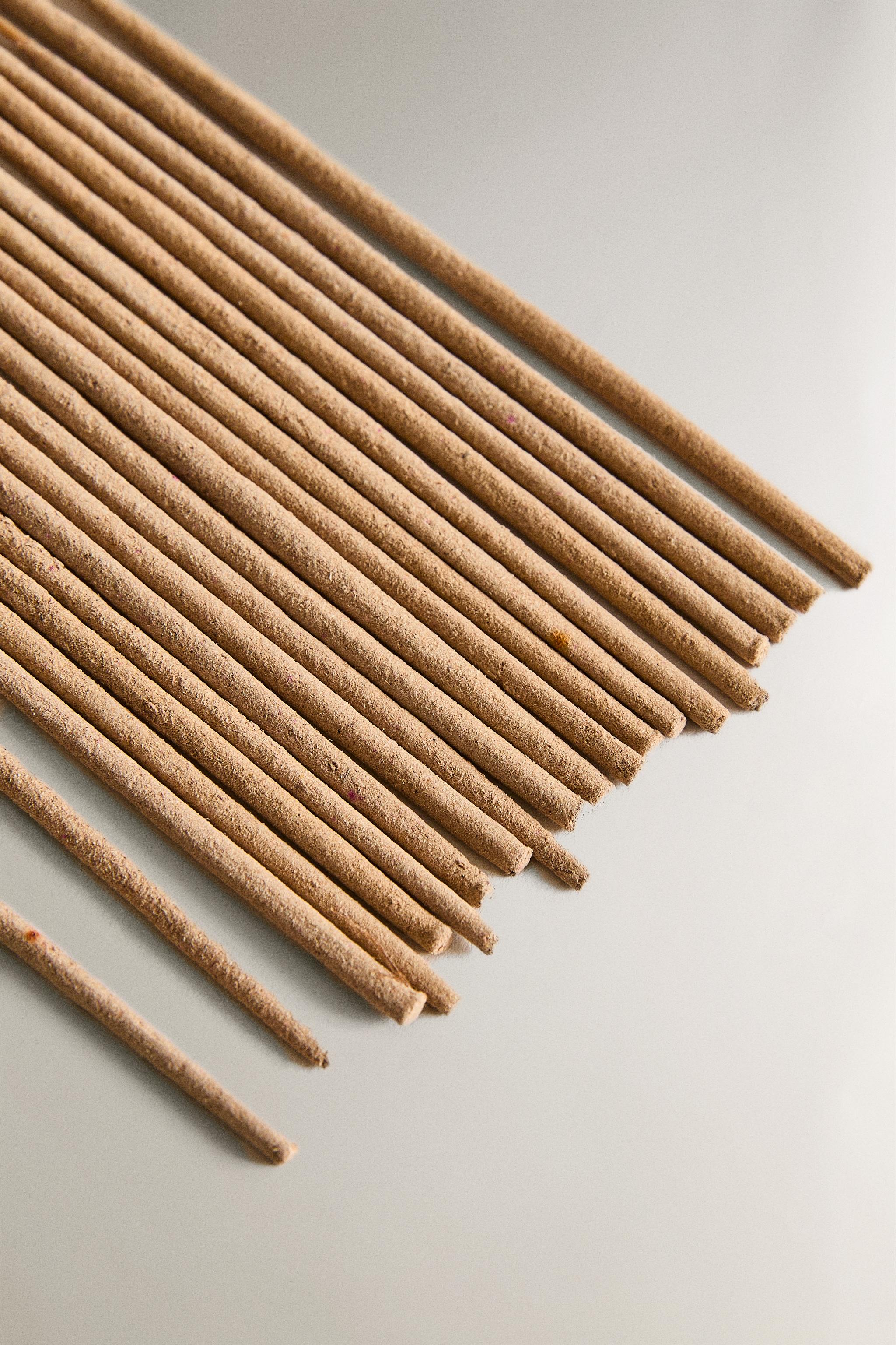 GOLDEN CUIR SCENTED INCENSE STICKS (SET OF 20) - Mustard | ZARA