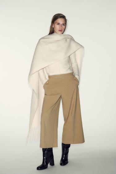 PANTALÓN CULOTTE BOTÓNS - tostada de Zara