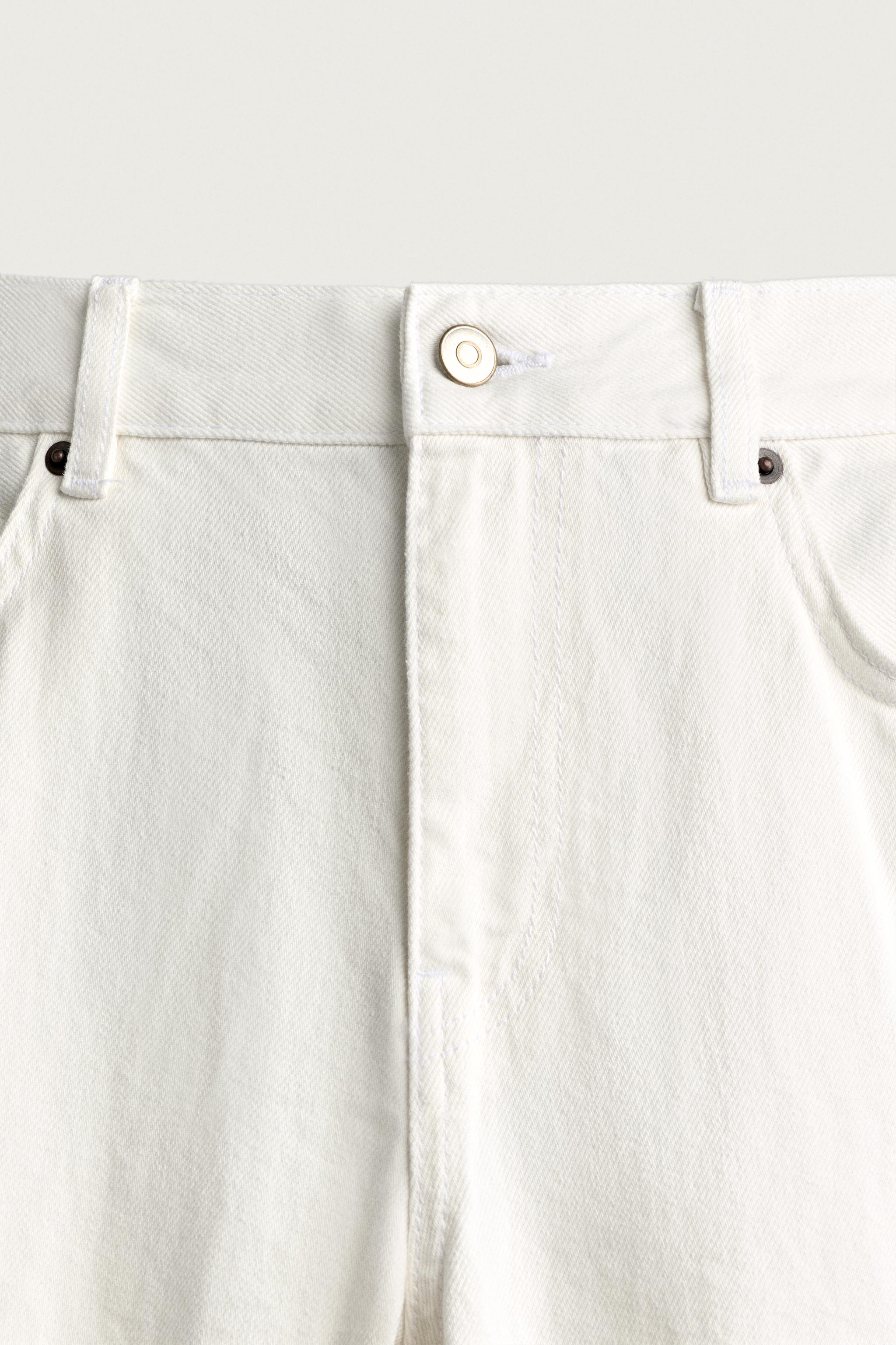 FLARE FIT JEANS
