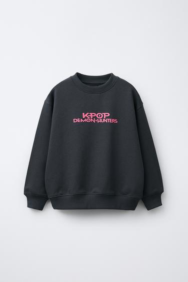 KPOP DEMON HUNTERS™ NETFLIX © PRINTED SWEATSHIRT - Anthracite grey by Zara - Image 0