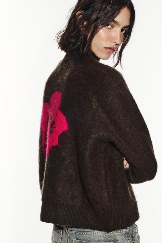 PULL EN MAILLE À FLEURS - Marron de Zara - Image 2