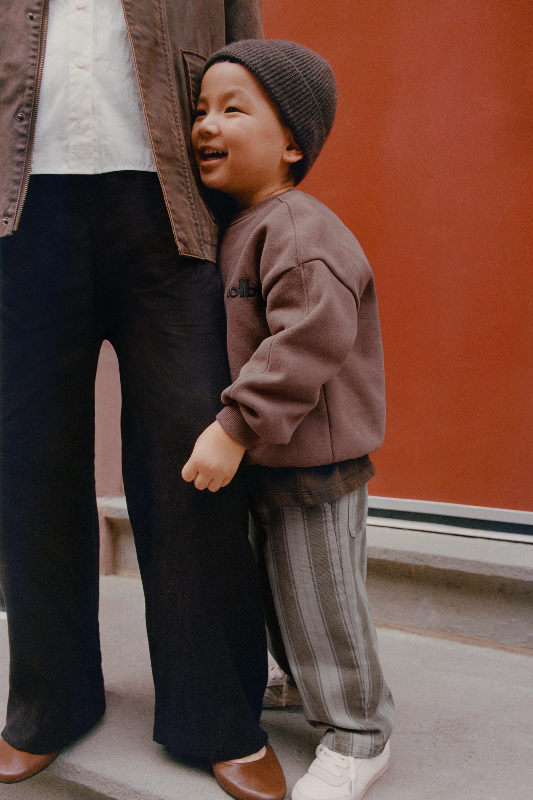 EMBROIDERED TEXT SWEATSHIRT