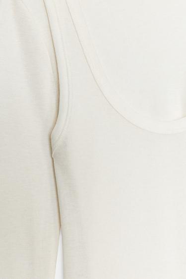 T-SHIRT COL MONTANT SUPERPOSITION - Écru de Zara - Image 5