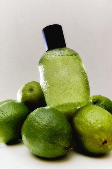 (190 ML) DIFFUSEUR TEXTILE SPRAY BERGAMOTE & BOIS DE SANTAL - Écru / Vert de Zara - Image 5