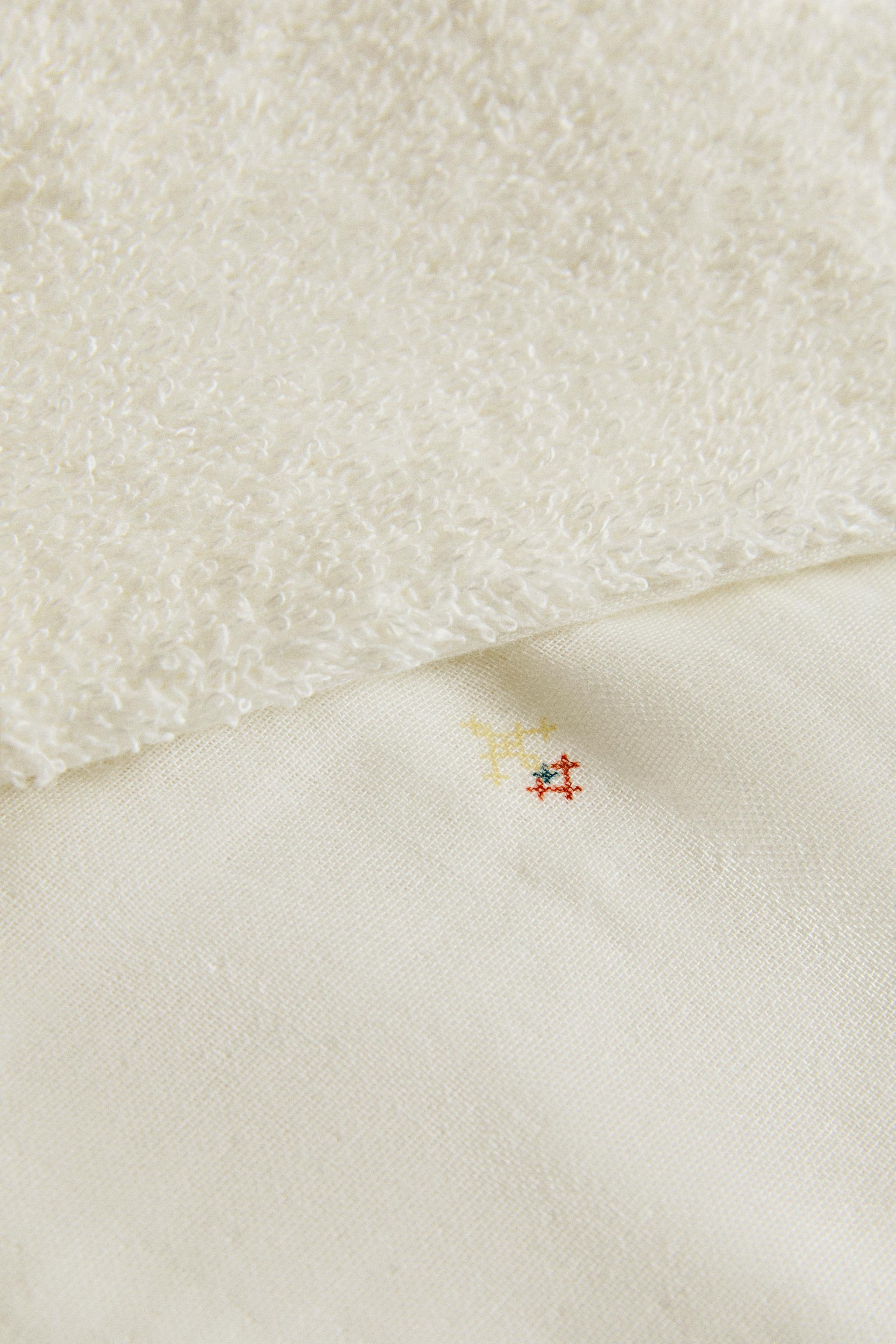 MINI SERVIETTES BÉBÉ LAPINS (LOT DE 2)