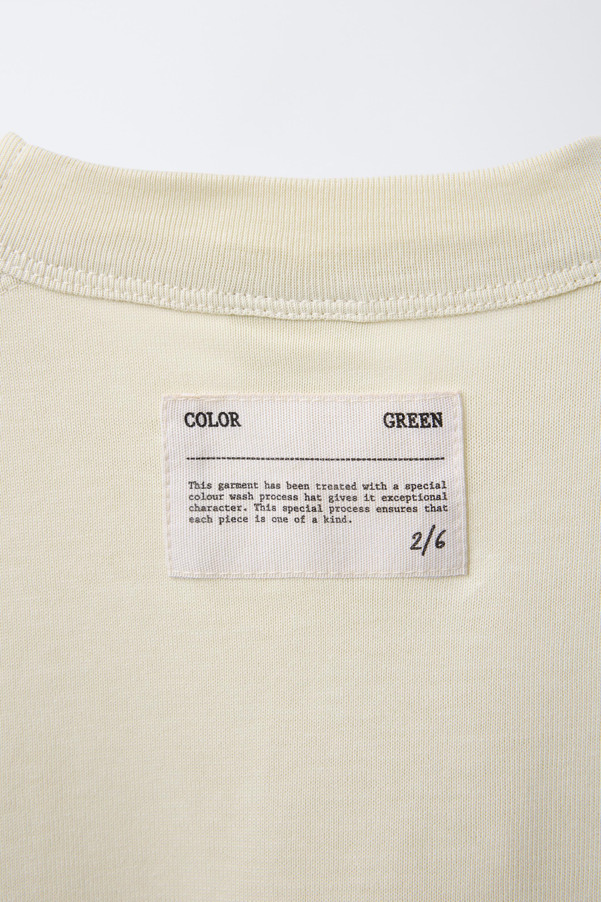 PLAIN T-SHIRT WITH LABEL