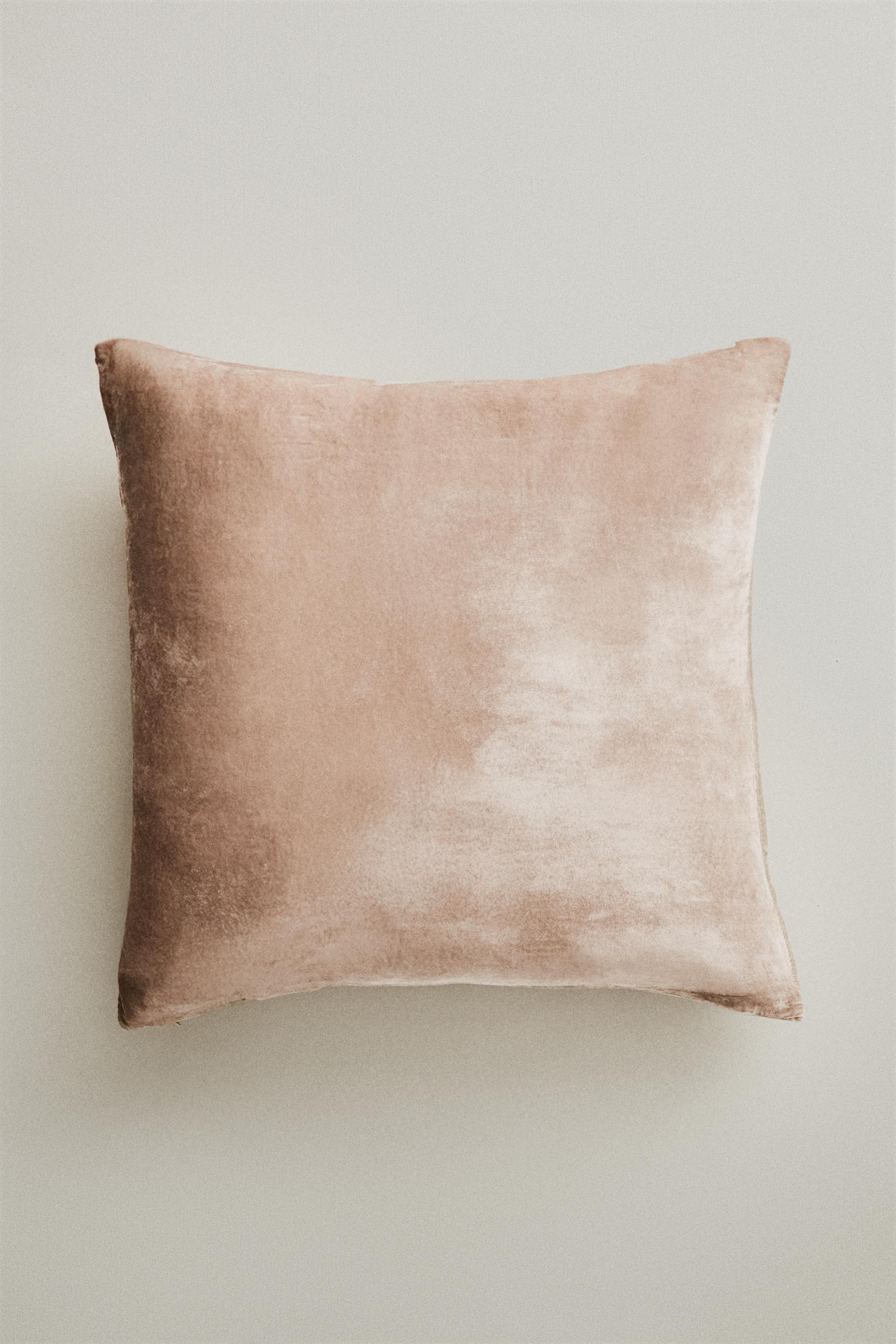 Zara Velvet Cushion Cover - Thumbnail 4