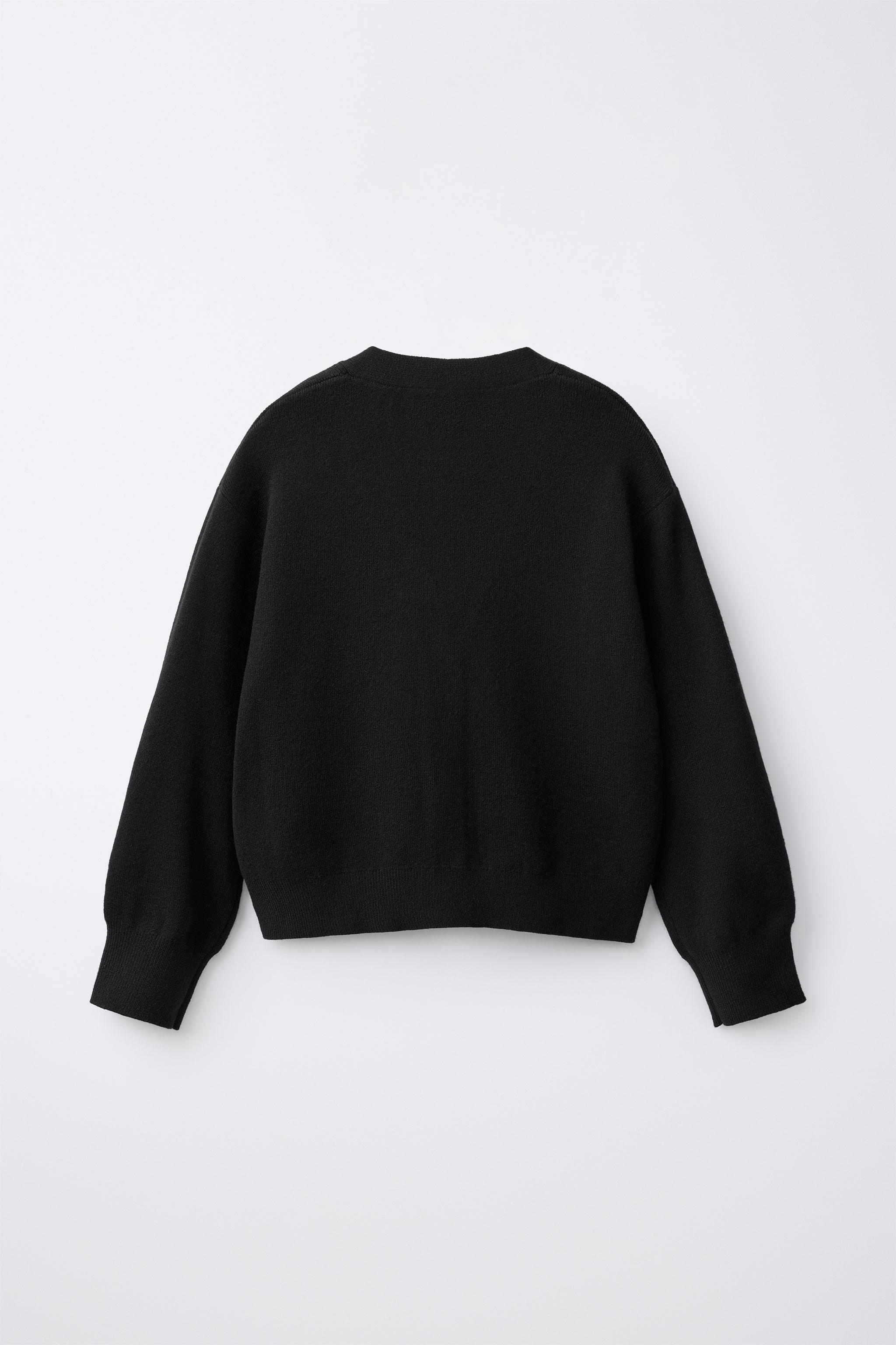 V-NECK CARDIGAN