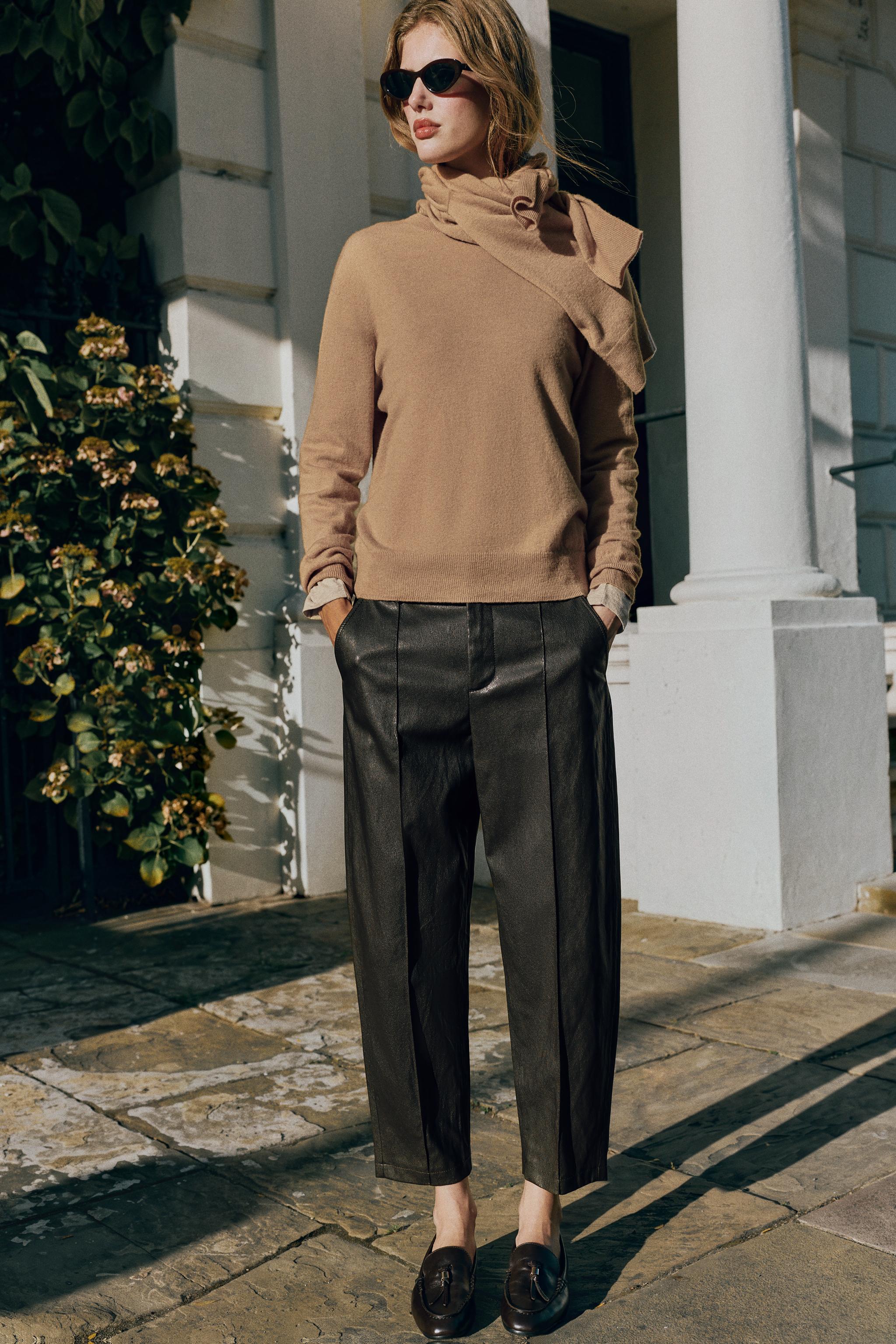 FAUX LEATHER SEAM PANTS