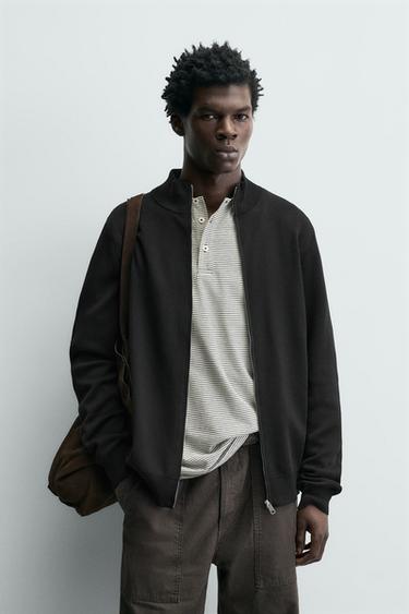 جاكيت محاك بسحاب - أسود الخاص بـ Zara