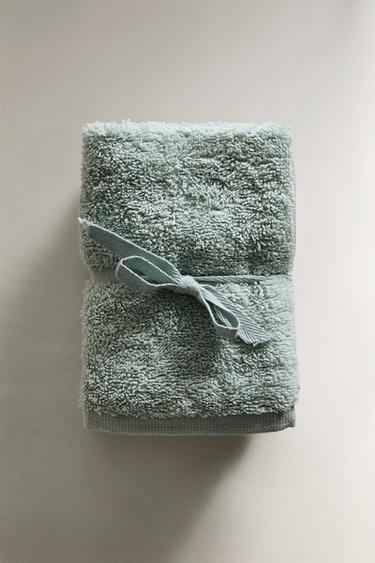 PACK OF COTTON HAND TOWELS (PACK OF 3) - Green / Blue by Zara