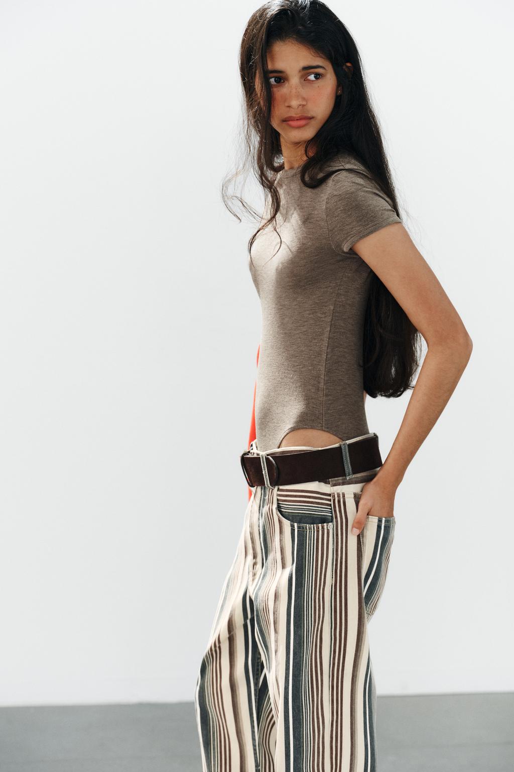 SHORT-SLEEVE BODYSUIT