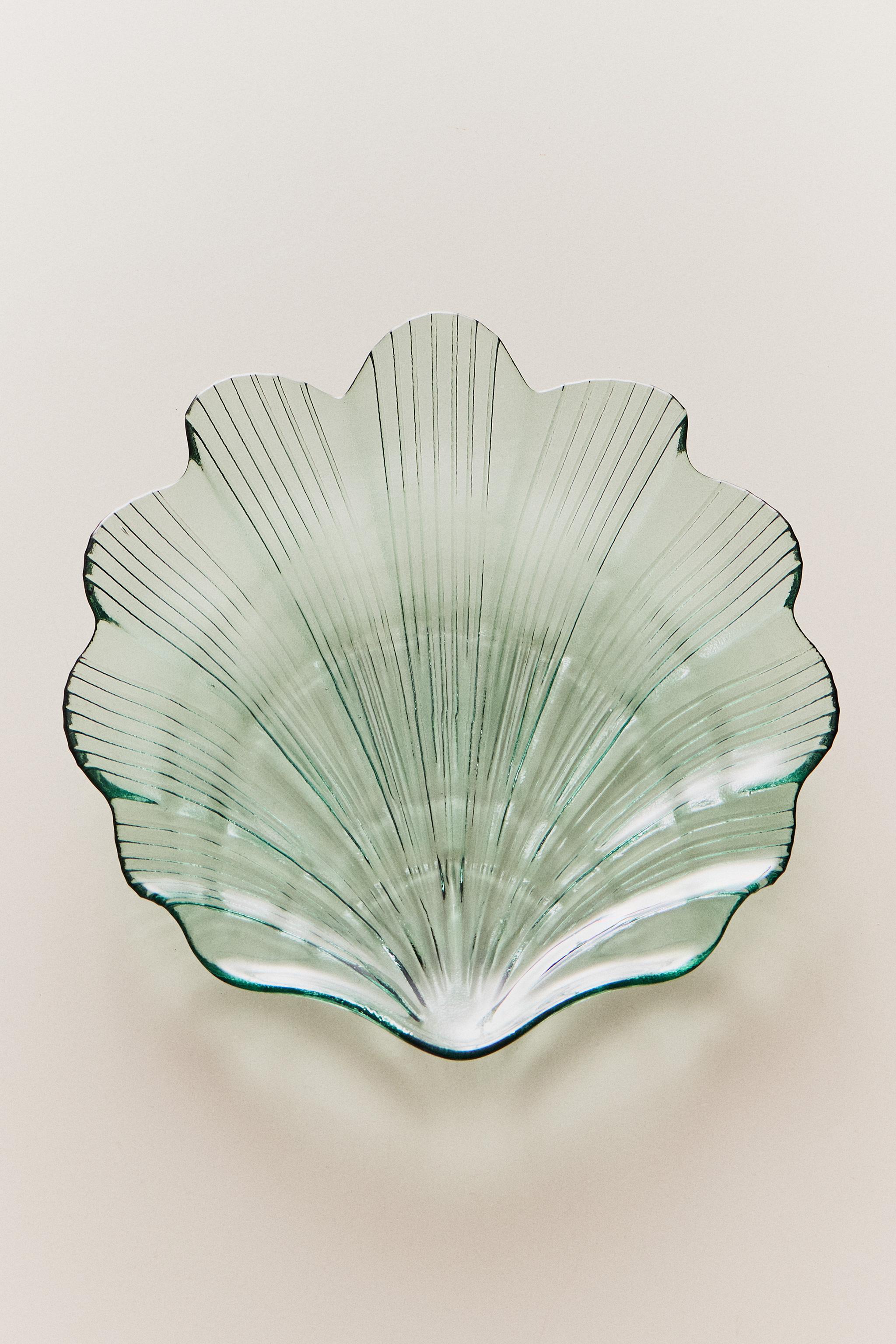 WAVY SHELL GLASS SERVING DISH — Blue / Green