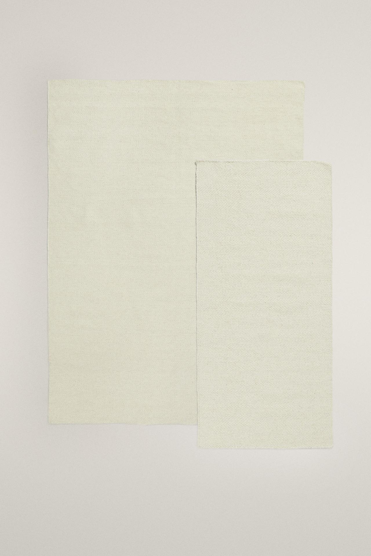 HERRINGBONE WOOL RUG — White