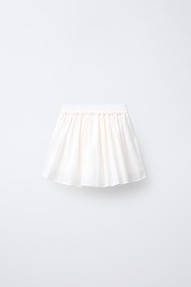 JUPE-SHORT BERMUDA IMPRIMÉE FLEURS - Écru / Noir de Zara - Image 1