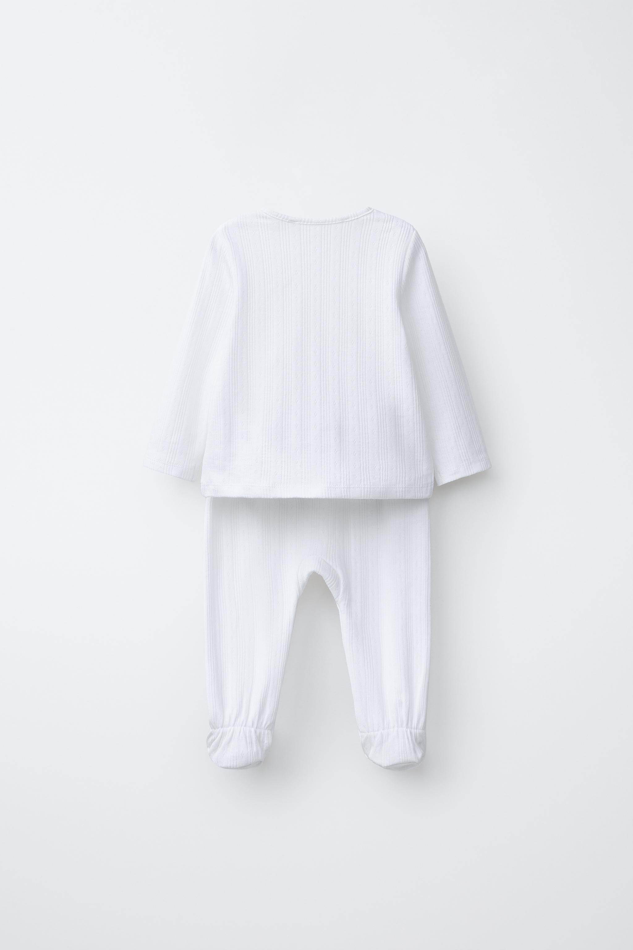 TEXTURED TOP AND LEGGINGS SET