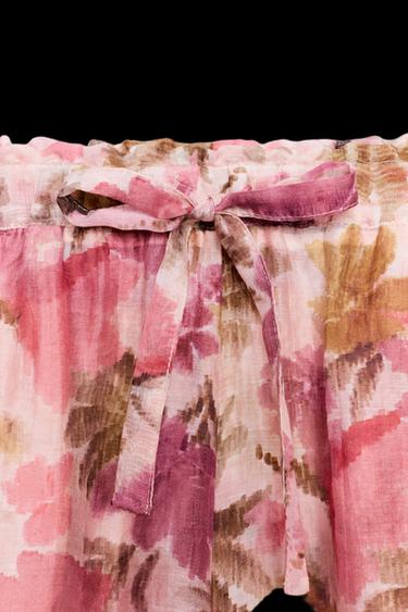 SHORT À IMPRIMÉ FLORAL ET DENTELLE - Imprimée de Zara