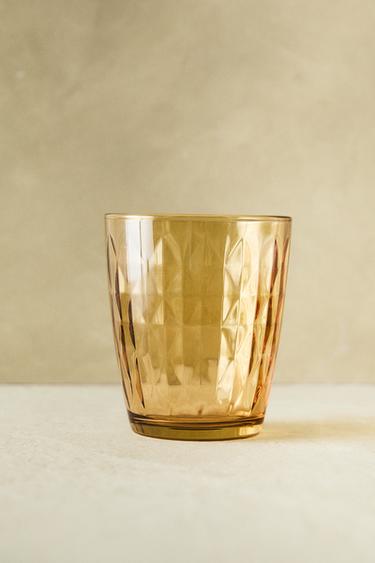 RAISED DESIGN GLASS TUMBLER - Dark yellow by Zara