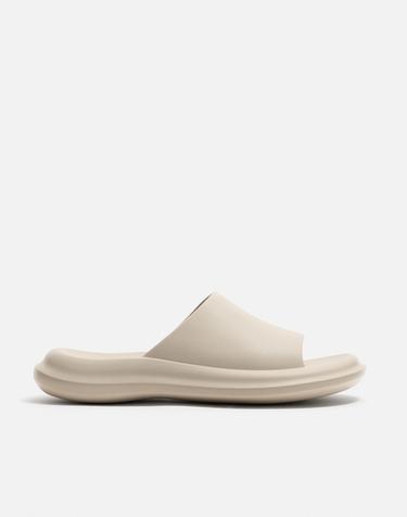 CHUNKY POOL SLIDERS - Ecru White by Zara
