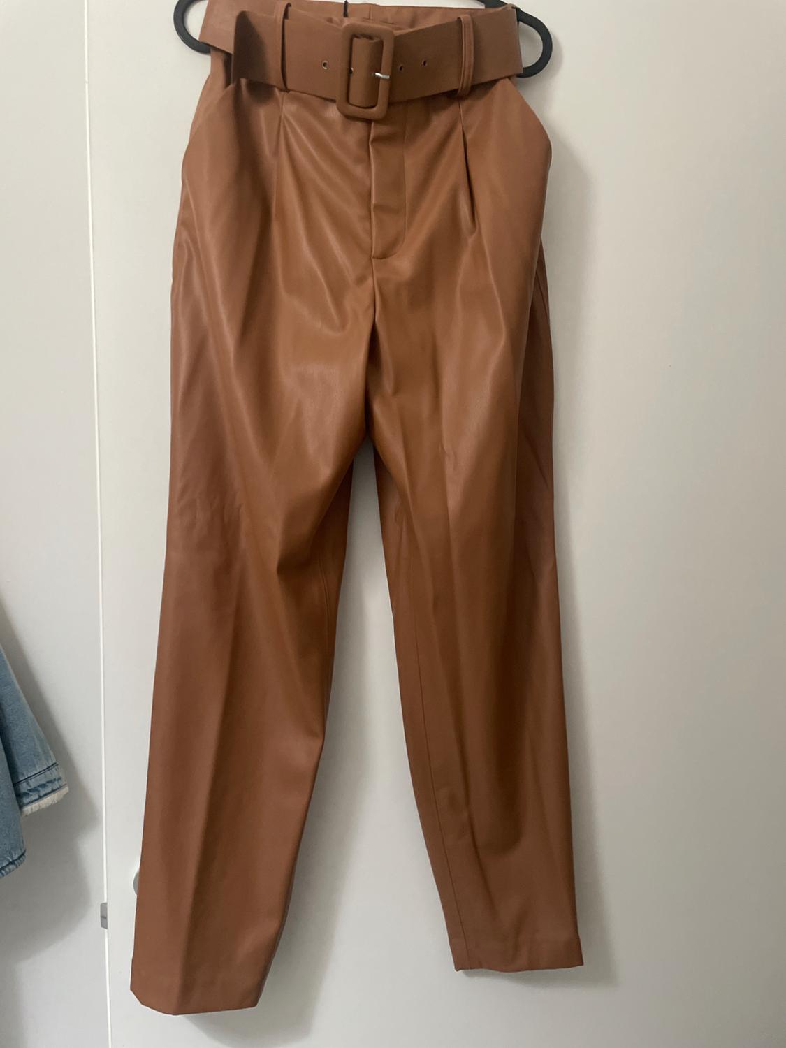 FAUX LEATHER TROUSERS WITH BELT - Image 3