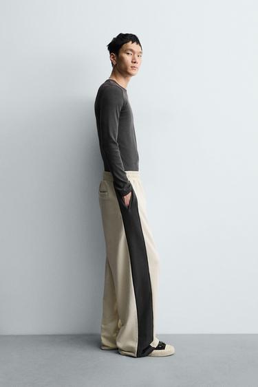 PANTALON DE JOGGING COUPE LARGE AVEC BANDES - Blanc ivoire de Zara - Image 3