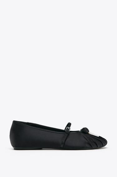 SATIN-EFFECT BALLERINAS WITH DETAIL - Black by Zara