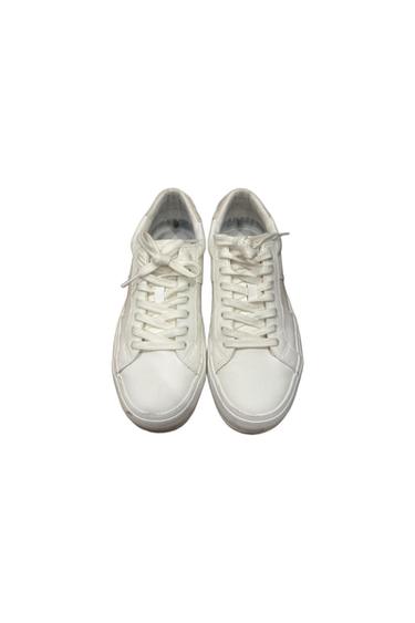 TOPSTITCHING DETAIL SNEAKERS