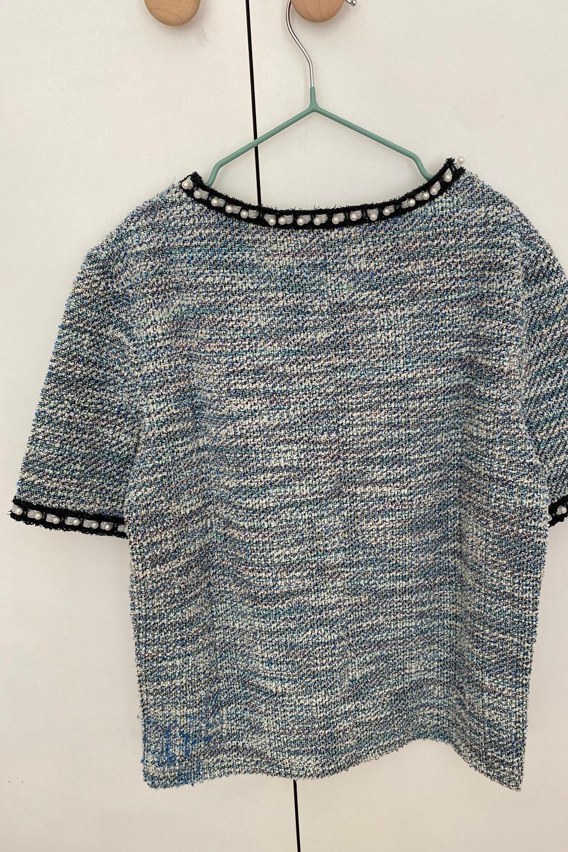 TEXTURED T-SHIRT WITH PEARL BEAD TRIMS - Image 3