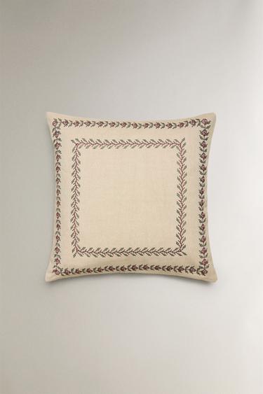 HOUSSE DE COUSSIN CADRE FEUILLES NOËL - Beige clair de Zara - Image 0