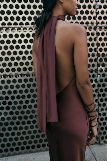 VESTIDO LARGO HALTER - Vino de Zara