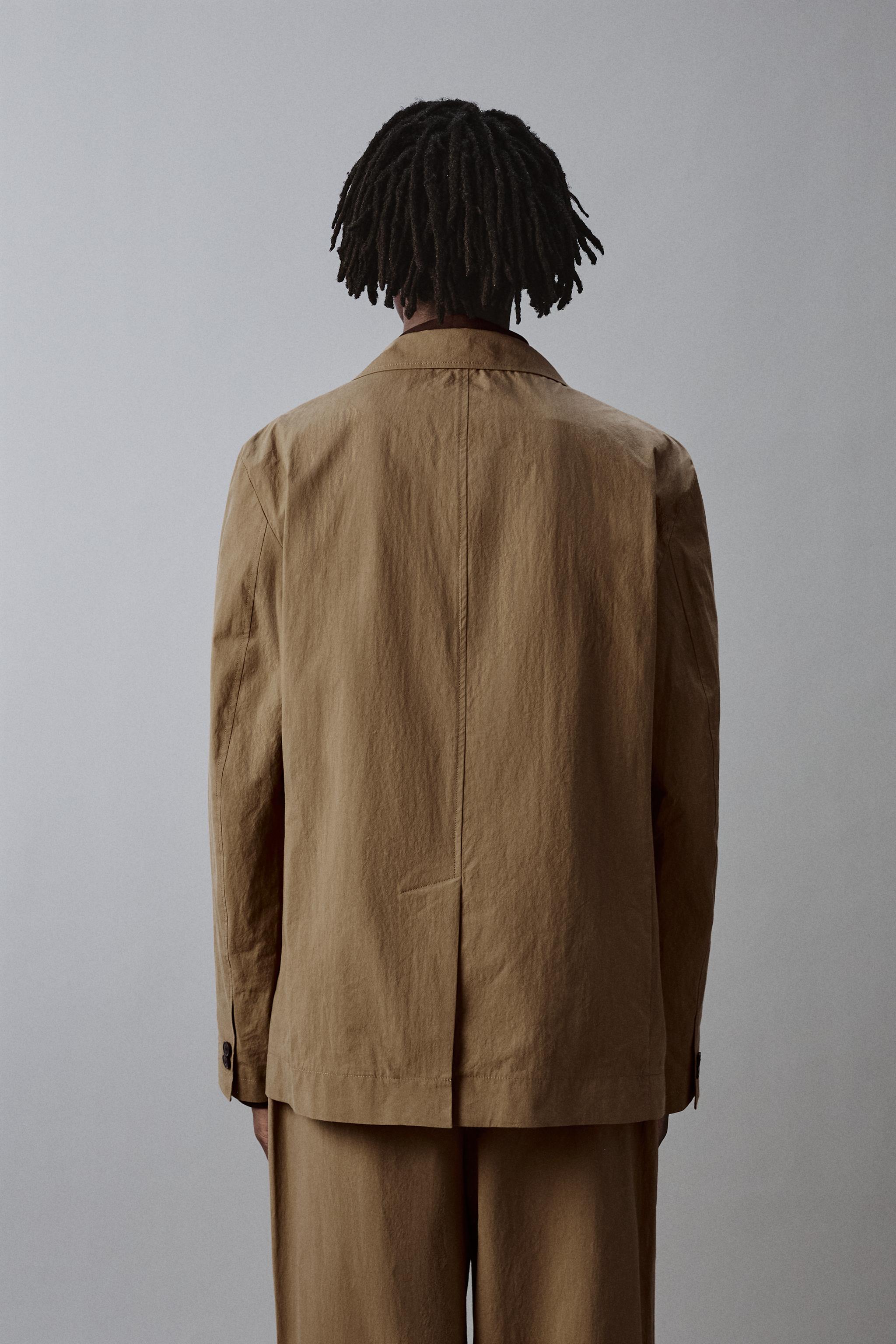 RELAXED FIT DOUBLE BREASTED SUIT JACKET